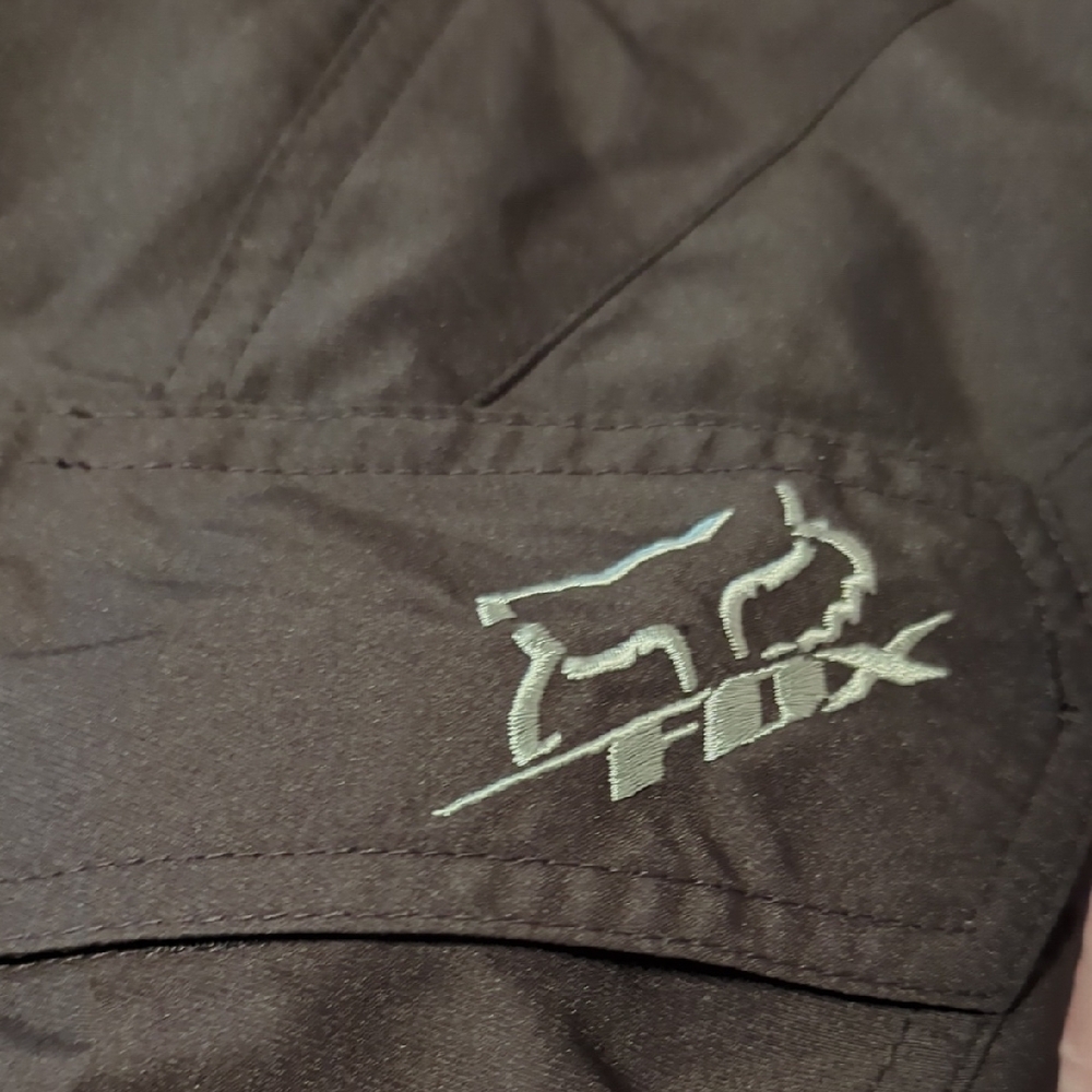 Fox Black Cargo Riders Shorts with Relaxed Fit - Picture 8 of 10